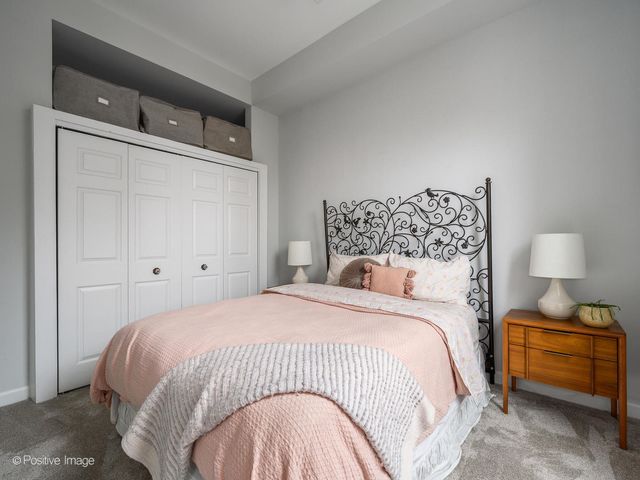 1914 N Sheffield Avenue 2F, Chicago, IL 60614