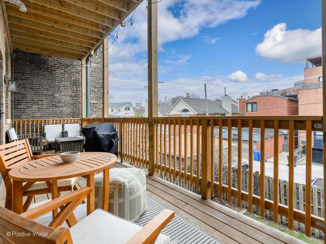 1914 N Sheffield Avenue 2F, Chicago, IL 60614