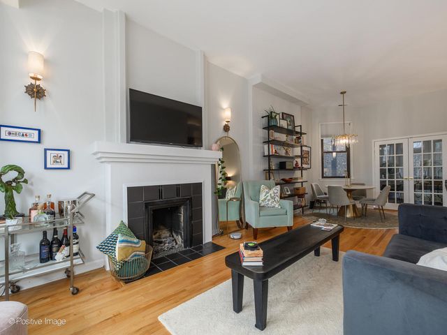 1914 N Sheffield Avenue 2F, Chicago, IL 60614