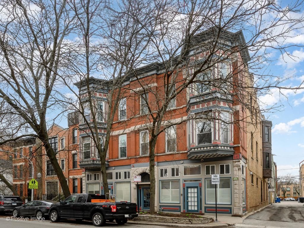 1914 N Sheffield Avenue 2F, Chicago, IL 60614