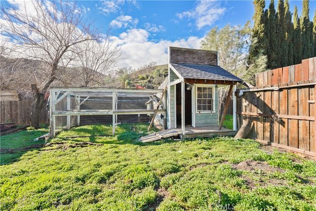 16700 Fox Way, Clearlake Oaks, CA 95423