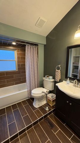 10444 S Troy Street, Chicago, IL 60655