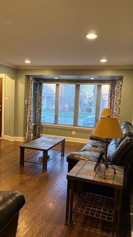 10444 S Troy Street, Chicago, IL 60655