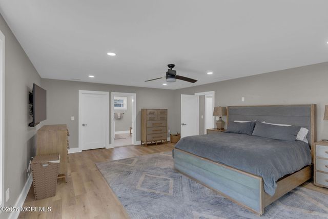 9 Pica Place, Tinton Falls, NJ 07724