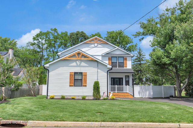 9 Pica Place, Tinton Falls, NJ 07724