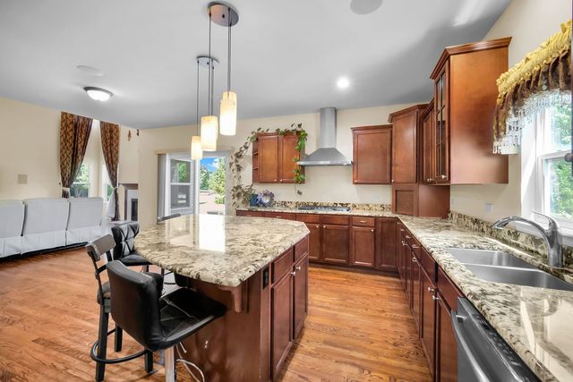 1 Duval Court, Bolingbrook, IL 60490
