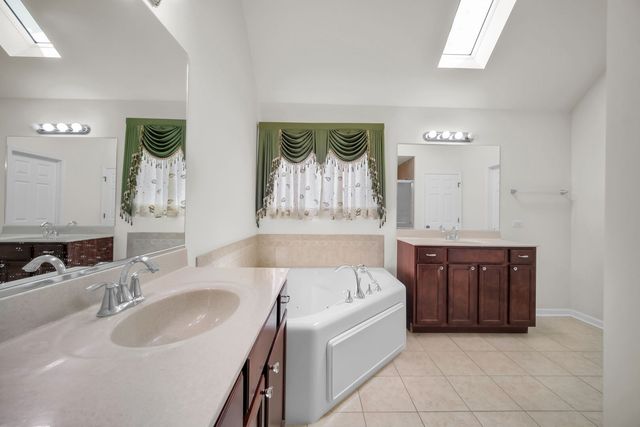 1 Duval Court, Bolingbrook, IL 60490