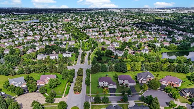 1 Duval Court, Bolingbrook, IL 60490