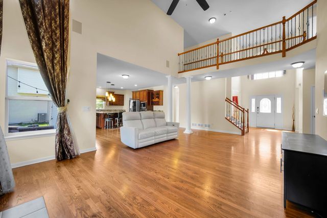 1 Duval Court, Bolingbrook, IL 60490