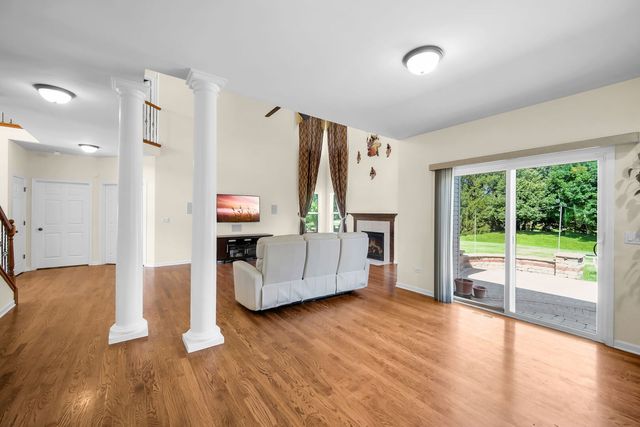 1 Duval Court, Bolingbrook, IL 60490
