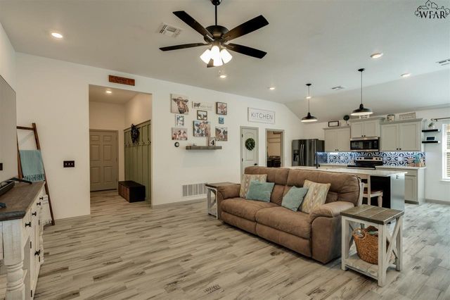 2333 TINKER TRAIL, Wichita Falls, TX 76306