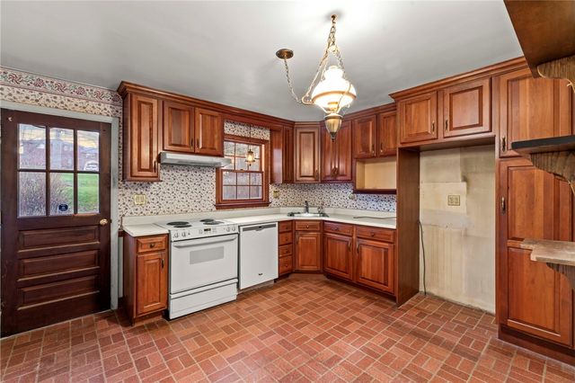 113 Wiltshire Drive, Upper St Clair, PA 15241