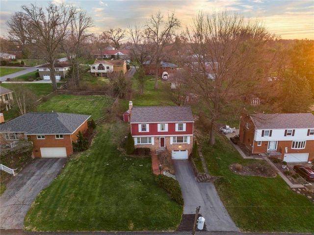 113 Wiltshire Drive, Upper St Clair, PA 15241