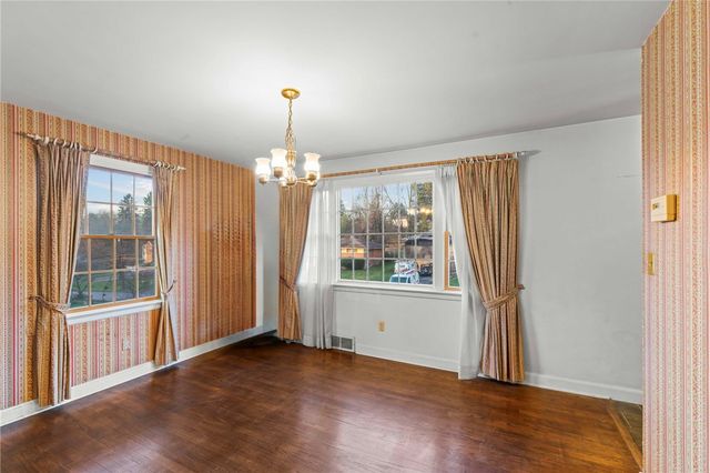 113 Wiltshire Drive, Upper St Clair, PA 15241