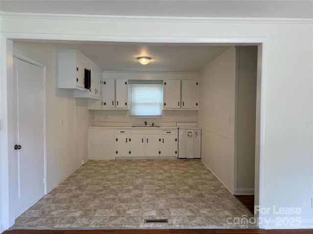 2820 Mary Avenue, Gastonia, NC 28052