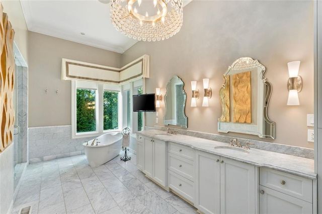 475 Heards Ferry Road, Atlanta, GA 30328