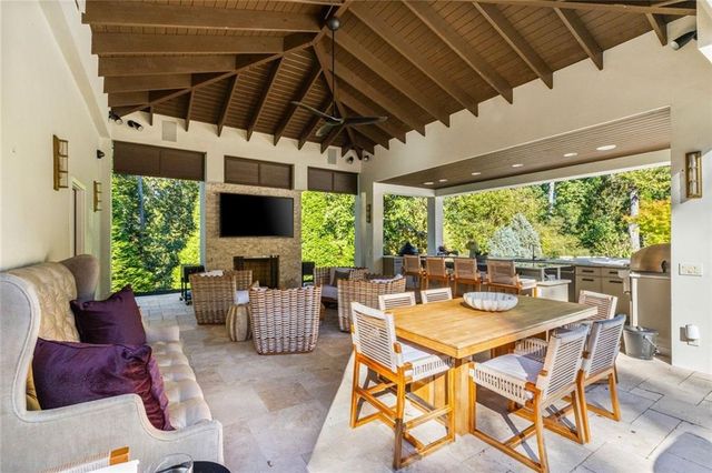 475 Heards Ferry Road, Atlanta, GA 30328