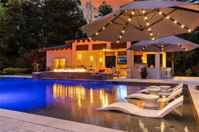 475 Heards Ferry Road, Atlanta, GA 30328