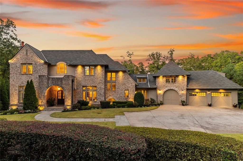 475 Heards Ferry Road, Atlanta, GA 30328