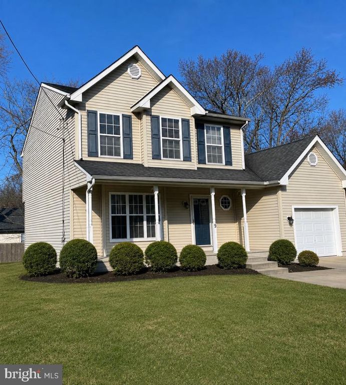916 E LINDEN AVE, LINDENWOLD, NJ 08021 — exterior