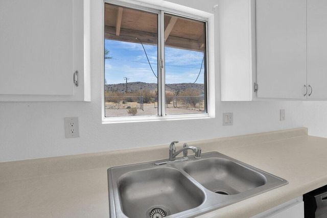 57375 Navajo Trail, Yucca Valley, CA 92284