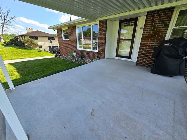 445 James Street, N Franklin Twp, PA 15301