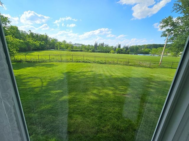 445 James Street, N Franklin Twp, PA 15301