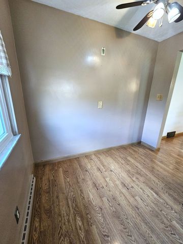 445 James Street, N Franklin Twp, PA 15301
