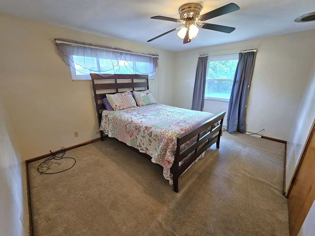 445 James Street, N Franklin Twp, PA 15301