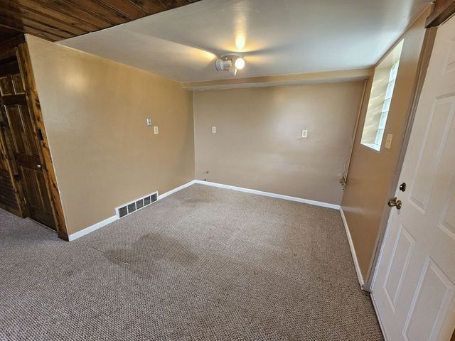445 James Street, N Franklin Twp, PA 15301