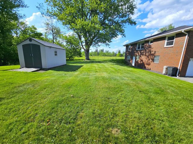 445 James Street, N Franklin Twp, PA 15301