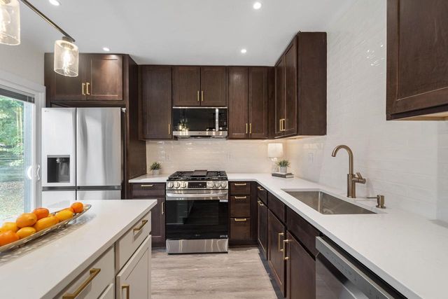 5705 1st PLACE, Kenosha, WI 53144