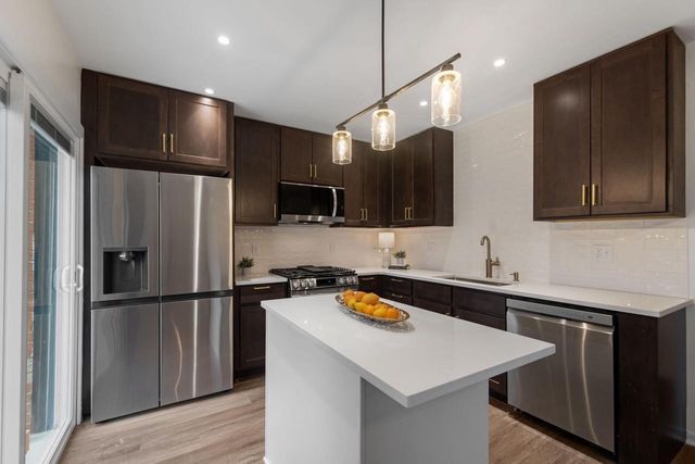 5705 1st PLACE, Kenosha, WI 53144