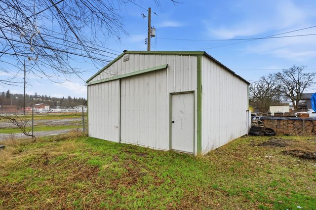 2018 E Pacific Ave, Spokane, WA 99202