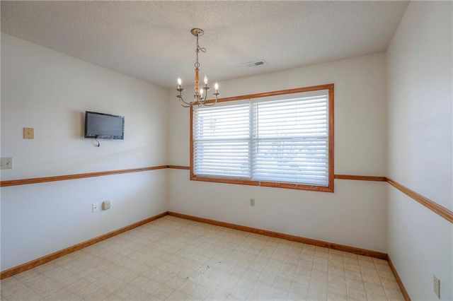 6126 ASH Court, Raytown, MO 64133