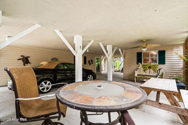 600 27th Avenue S, North Myrtle Beach, SC 29582