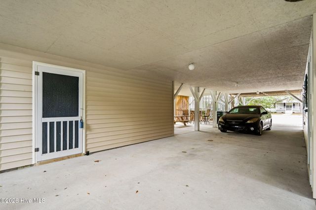 600 27th Avenue S, North Myrtle Beach, SC 29582