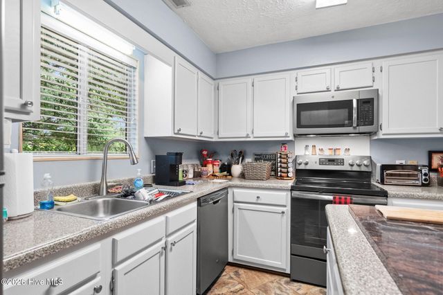 600 27th Avenue S, North Myrtle Beach, SC 29582
