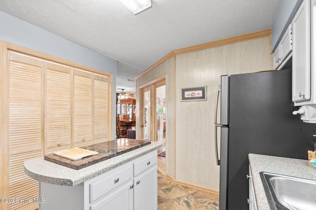 600 27th Avenue S, North Myrtle Beach, SC 29582