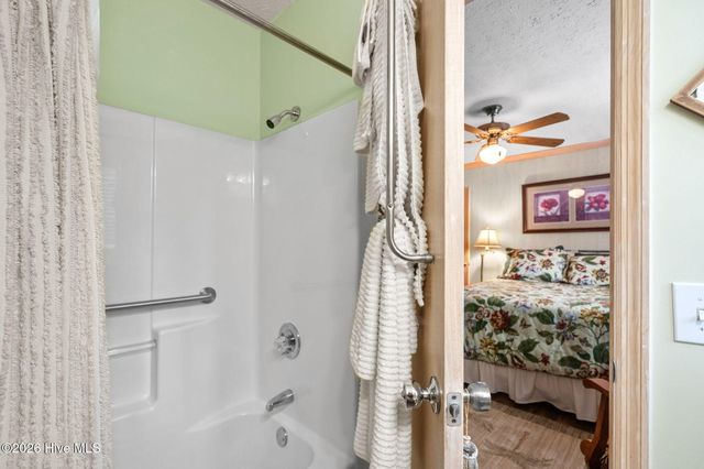 600 27th Avenue S, North Myrtle Beach, SC 29582