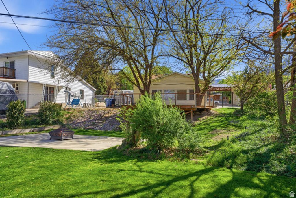 Image 27 of property listing at 4540 S WELLINGTON ST, Holladay, UT 84117