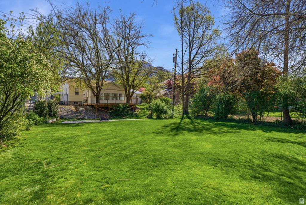 Image 29 of property listing at 4540 S WELLINGTON ST, Holladay, UT 84117