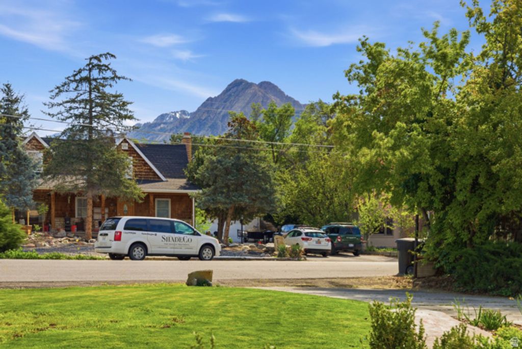 Image 31 of property listing at 4540 S WELLINGTON ST, Holladay, UT 84117