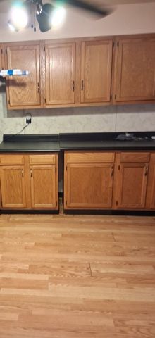 14437 S Hoxie Avenue, Burnham, IL 60633