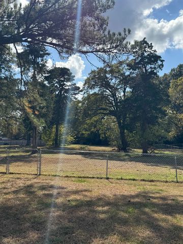 4656 OLD HWY 135, Gladewater, TX 75647