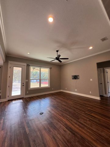 4656 OLD HWY 135, Gladewater, TX 75647