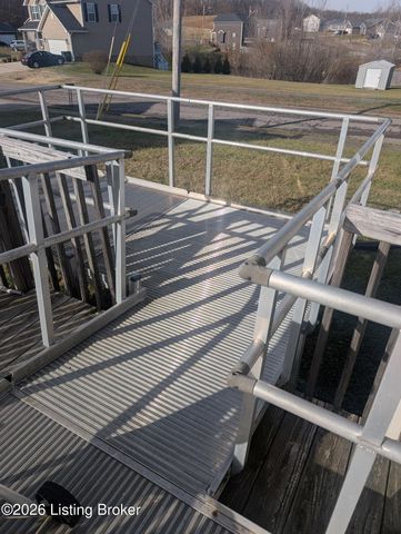 503 Fox Ridge Rd, Radcliff, KY 40160