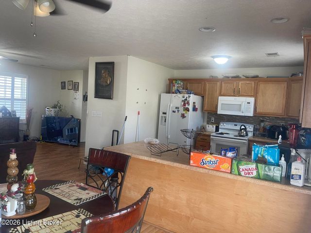 503 Fox Ridge Rd, Radcliff, KY 40160