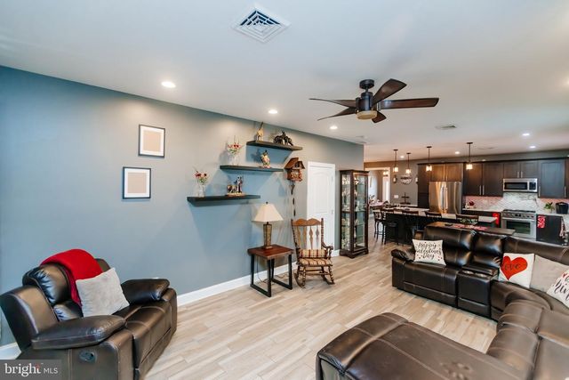 100 ELDERBERRY DR, Levittown, PA 19054