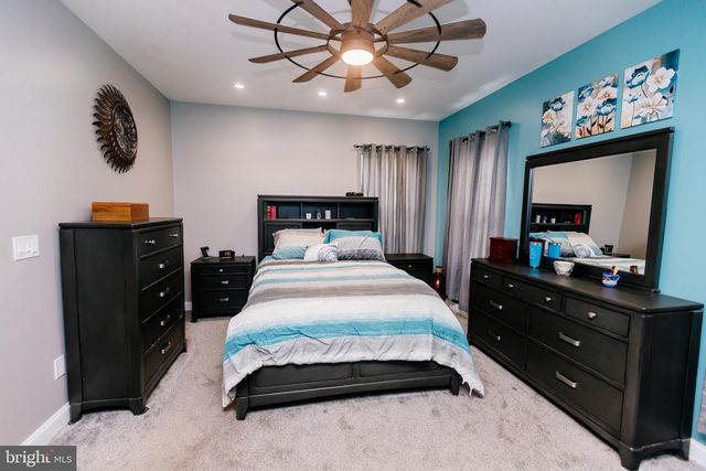 100 ELDERBERRY DR, Levittown, PA 19054